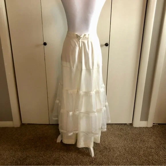 Vintage Wedding Dress Skirt Slip Womens S? Used Cream - Picture 2 of 14